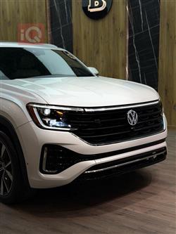 ڤۆڵکسواگن ئەتڵەس کرۆس سپۆرت